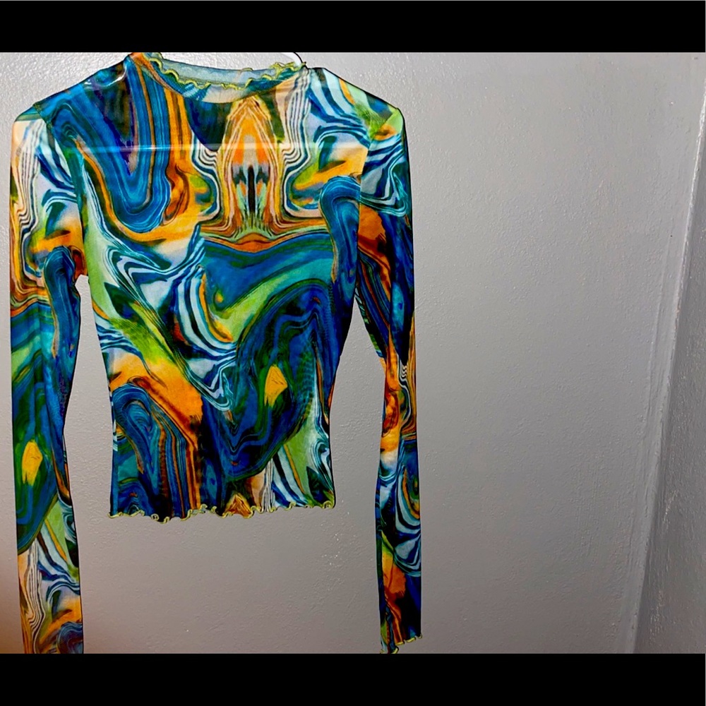 Mesh Marble Print Lettuce Trim Top